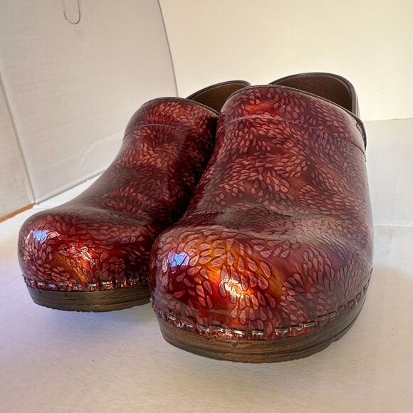 Sanita Sz 39 8 8.5 Clogs Red Metallic‎ Comfort Work Nurse - Picture 9 of 14